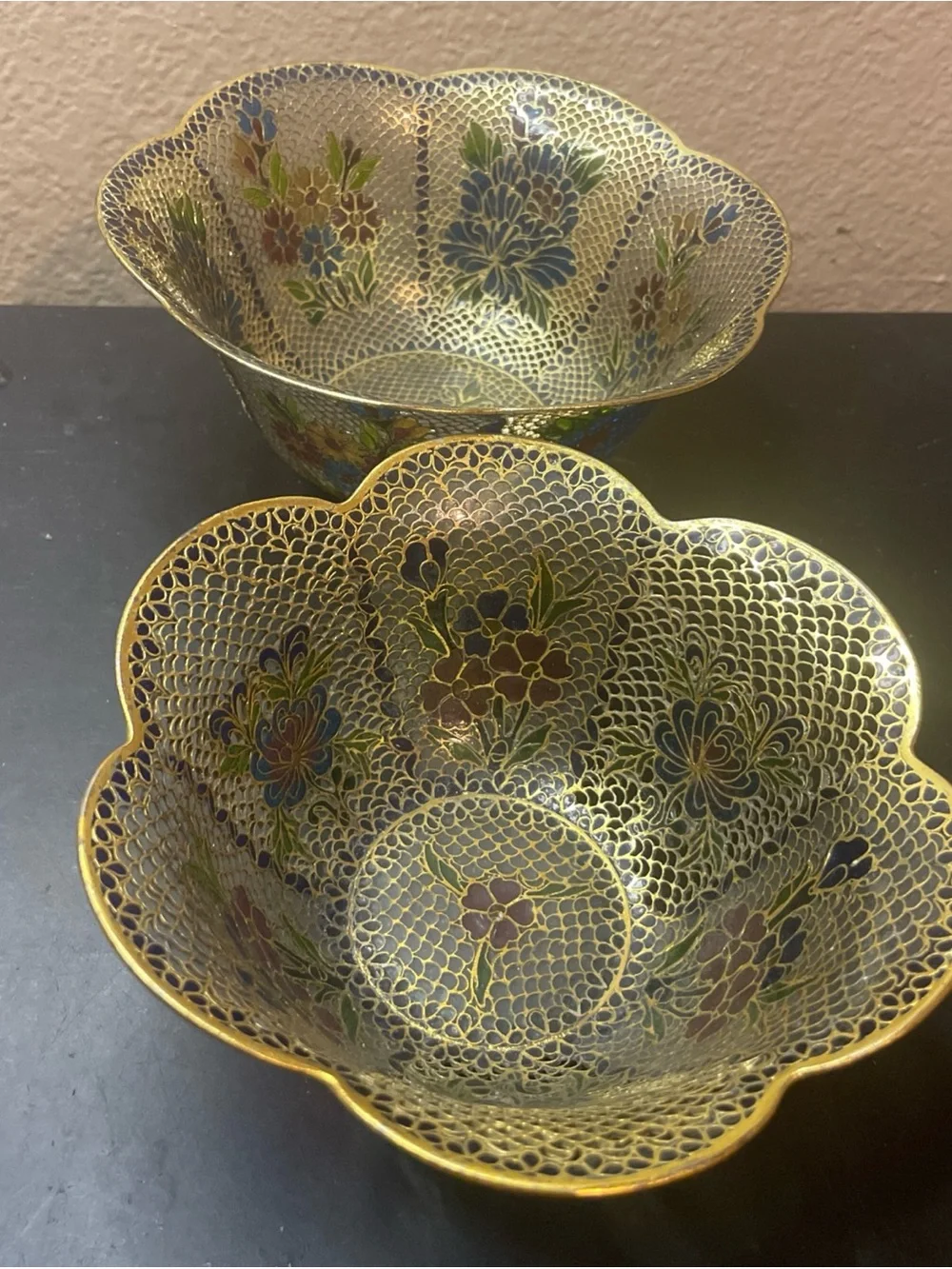 Pair of Gradient Size Plique-a-jour Cloisonné Enamel Scalopped Bowls LG 6” SM 5”